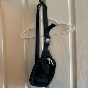 Everywhere belt bag